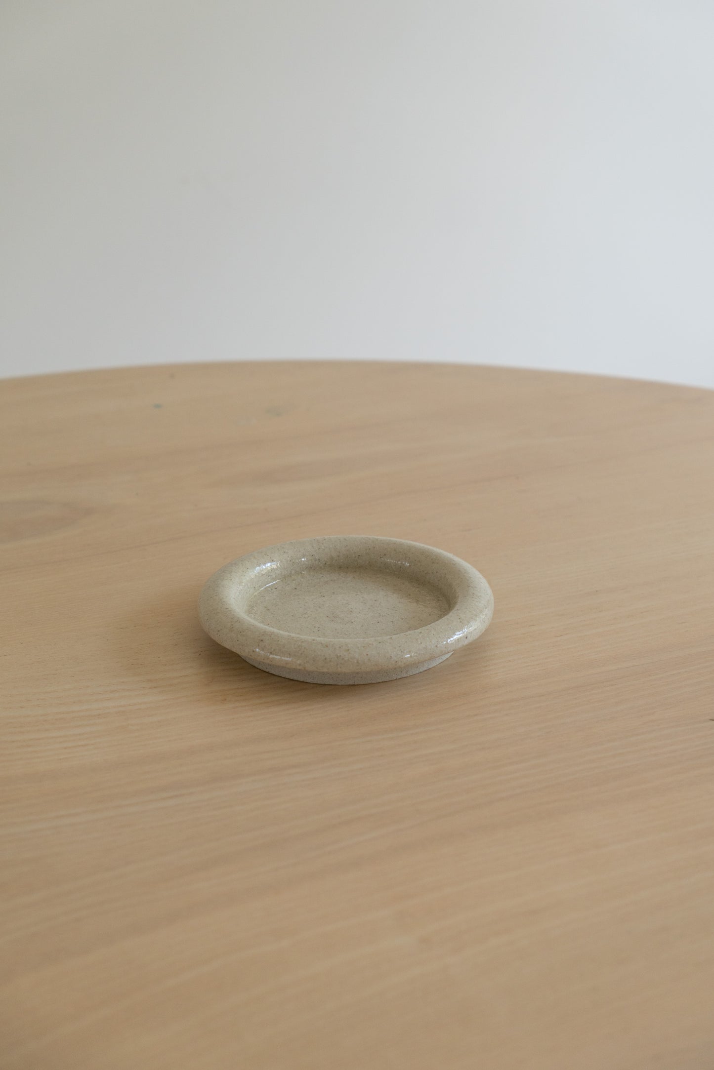 Rolled Rim Plate - Vanilla, Small II