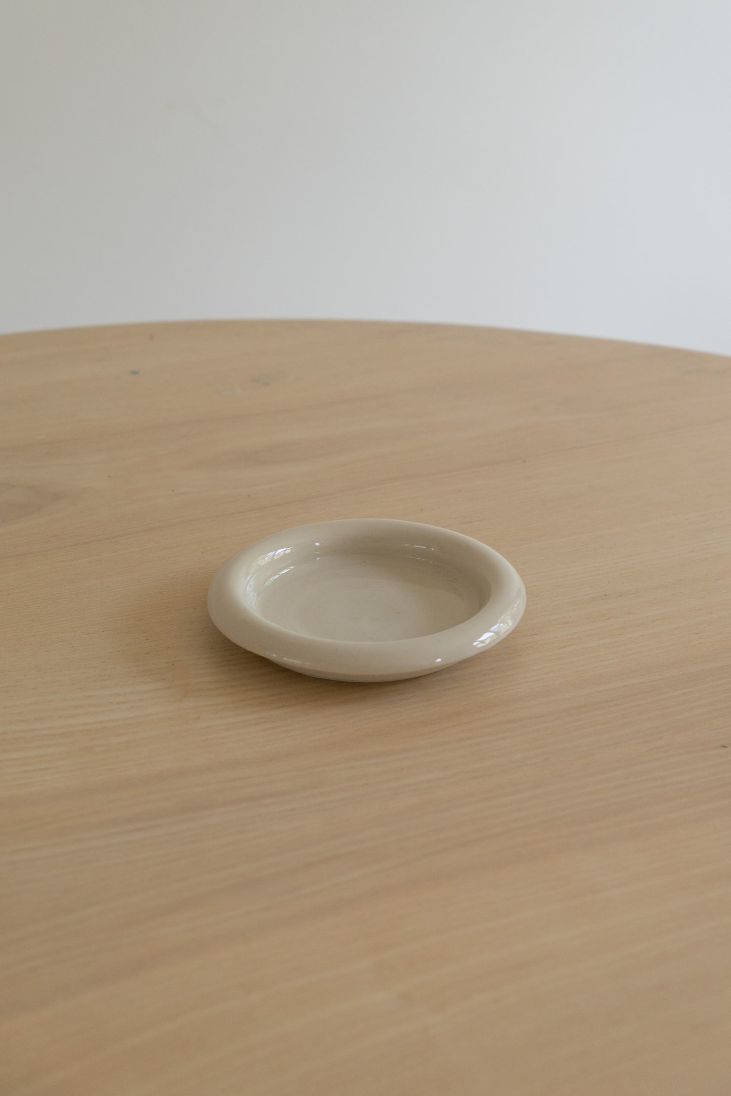 Rolled Rim Plate - Beige, Small II